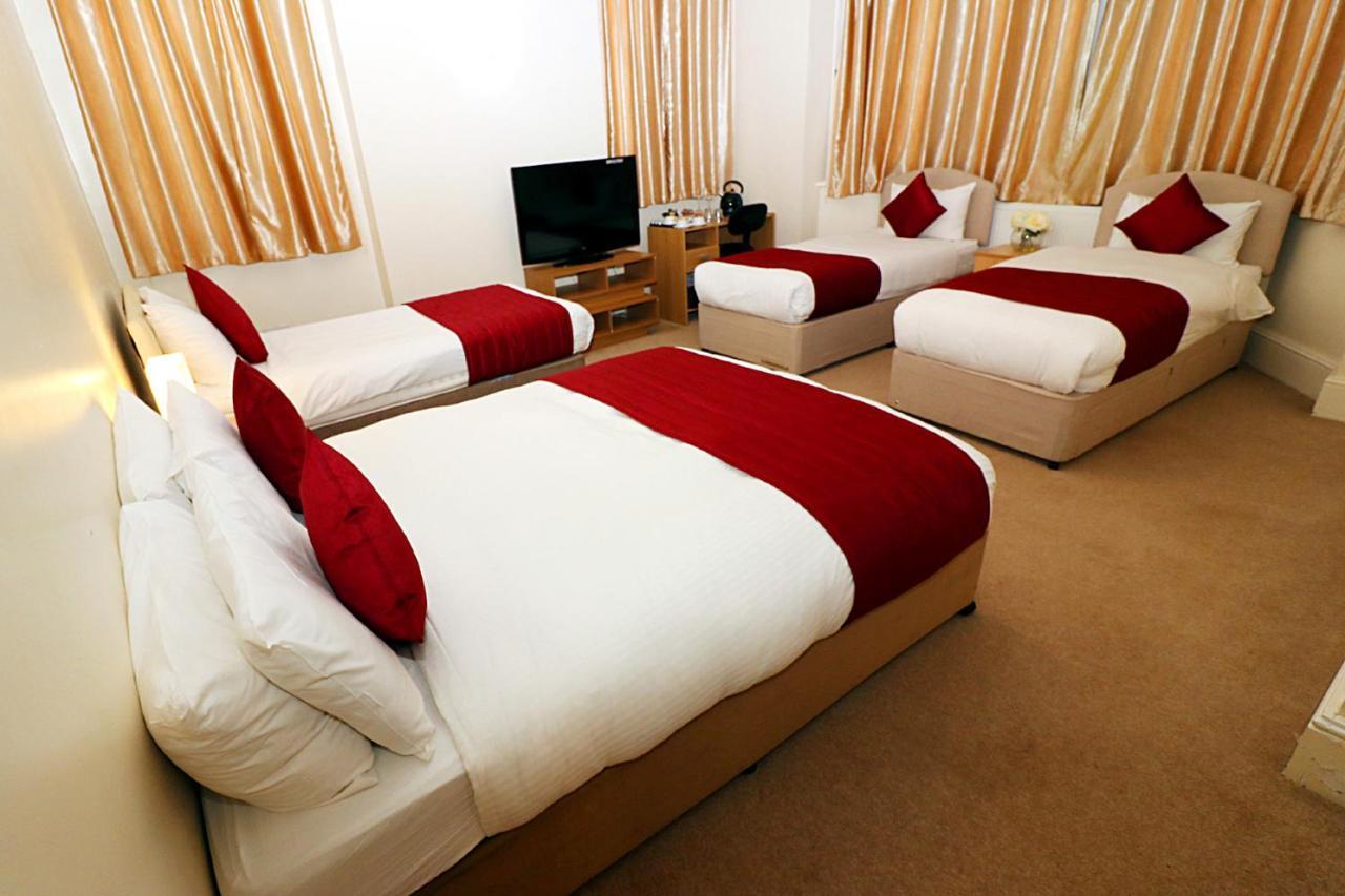 Gatwick Inn Horley Bagian luar foto