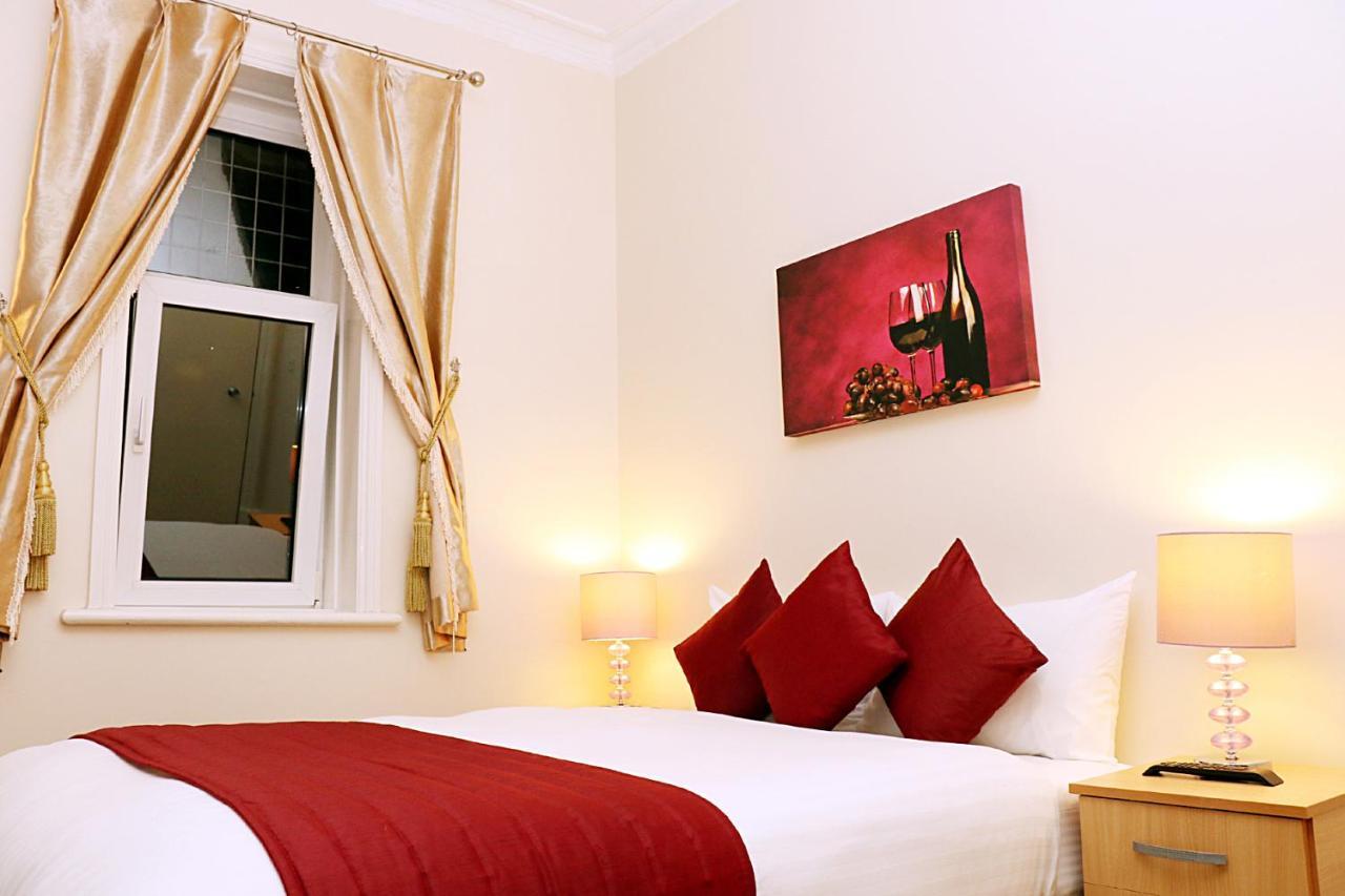 Gatwick Inn Horley Bagian luar foto